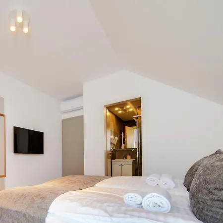 Fekete Sas Bed & Breakfast *