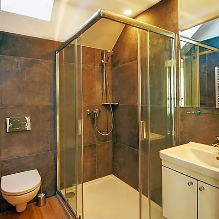 B&B Fekete Sas Strigoniu
