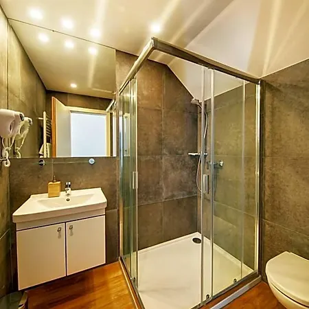 B&B Fekete Sas Strigoniu